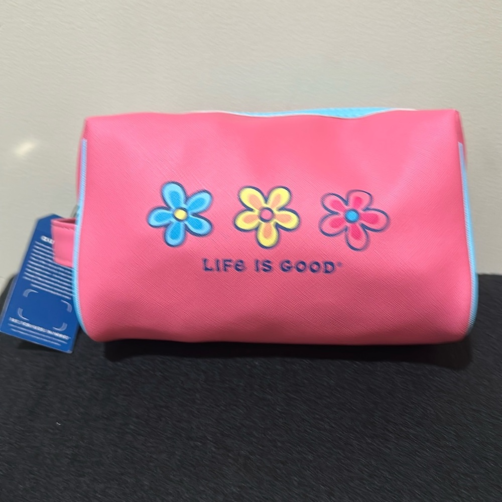 NWT Life Is Good Cosmetic Bag